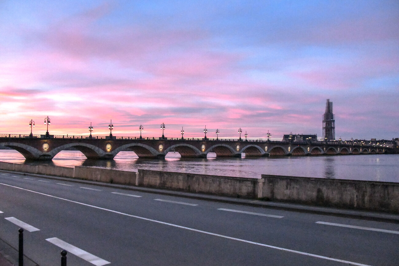 Pont de Pierre 1